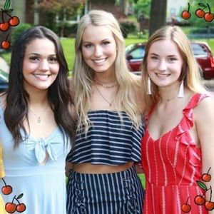 Meet your Posher, Courtney